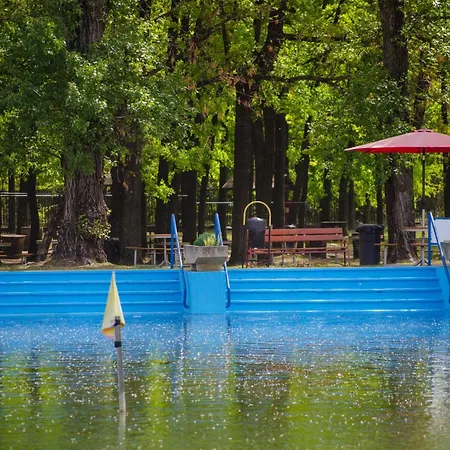 Campsite Sziksosfuerdo Es *