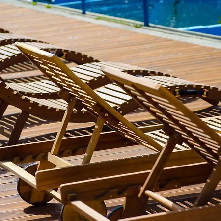 Sziksosfuerdo Es Camping